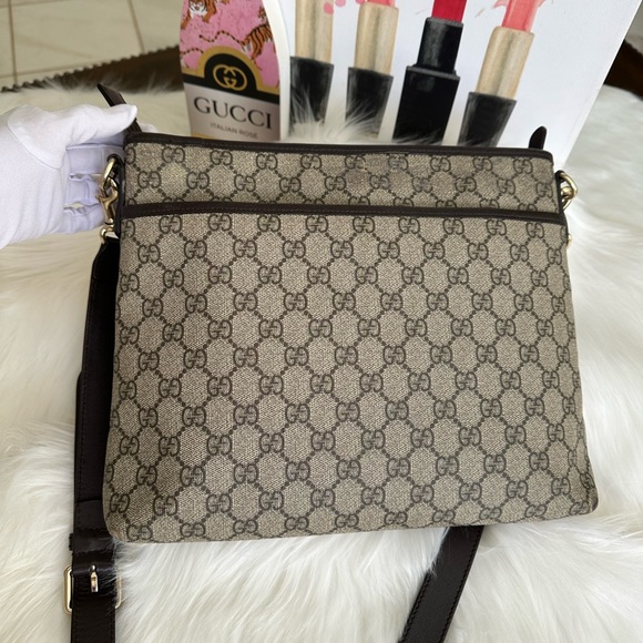 GG Messenger Bag - Picture 3 of 17